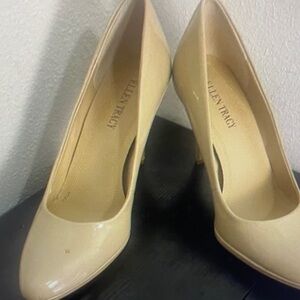 Clarks Women's Cream Heels
